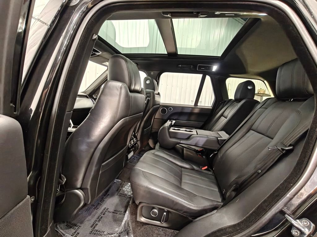Used 2017 Land Rover Range Rover Supercharged image 32