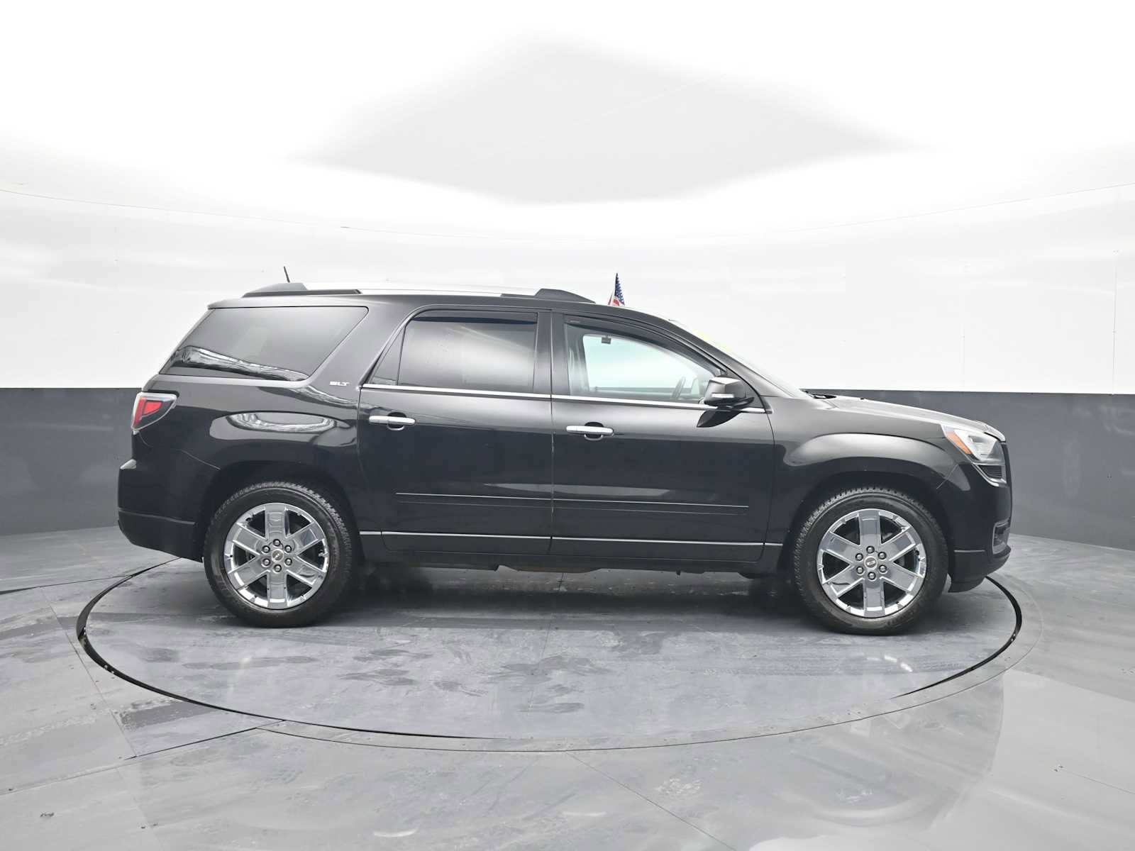 Used 2017 GMC Acadia Limited SLT image 9
