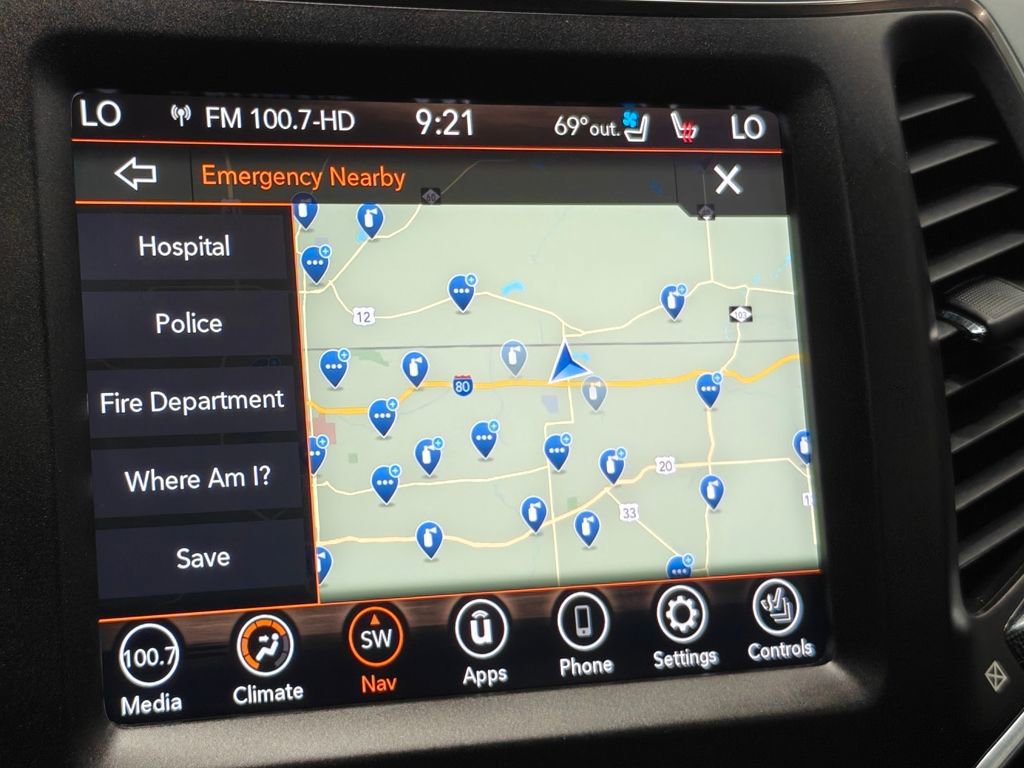 Used 2020 Jeep Cherokee Trailhawk image 41