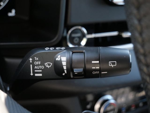 Used 2025 Mitsubishi Outlander SEL AWD/4WD image 21