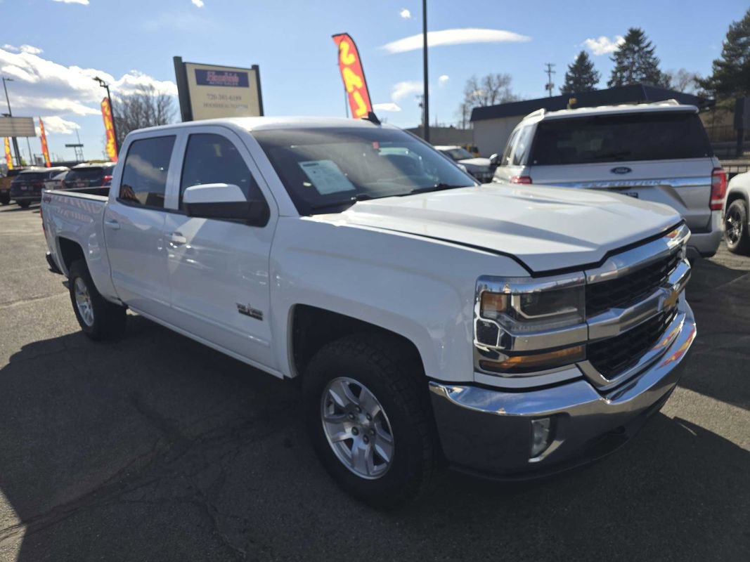 Used 2018 Chevrolet Silverado 1500 LT w/ Texas Edition image 5