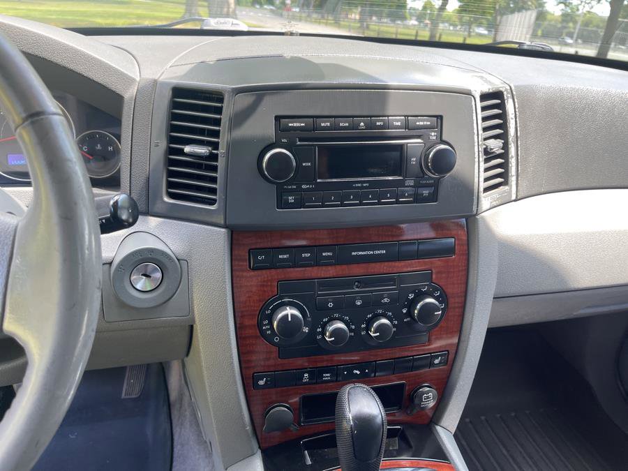 Used 2007 Jeep Grand Cherokee Limited image 30
