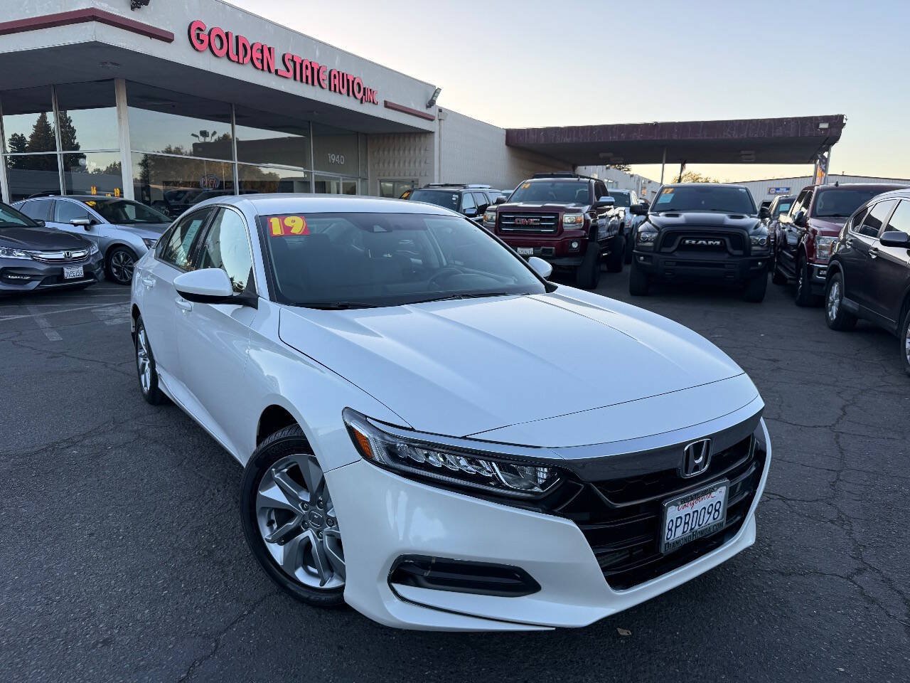 Used 2019 Honda Accord LX image 1