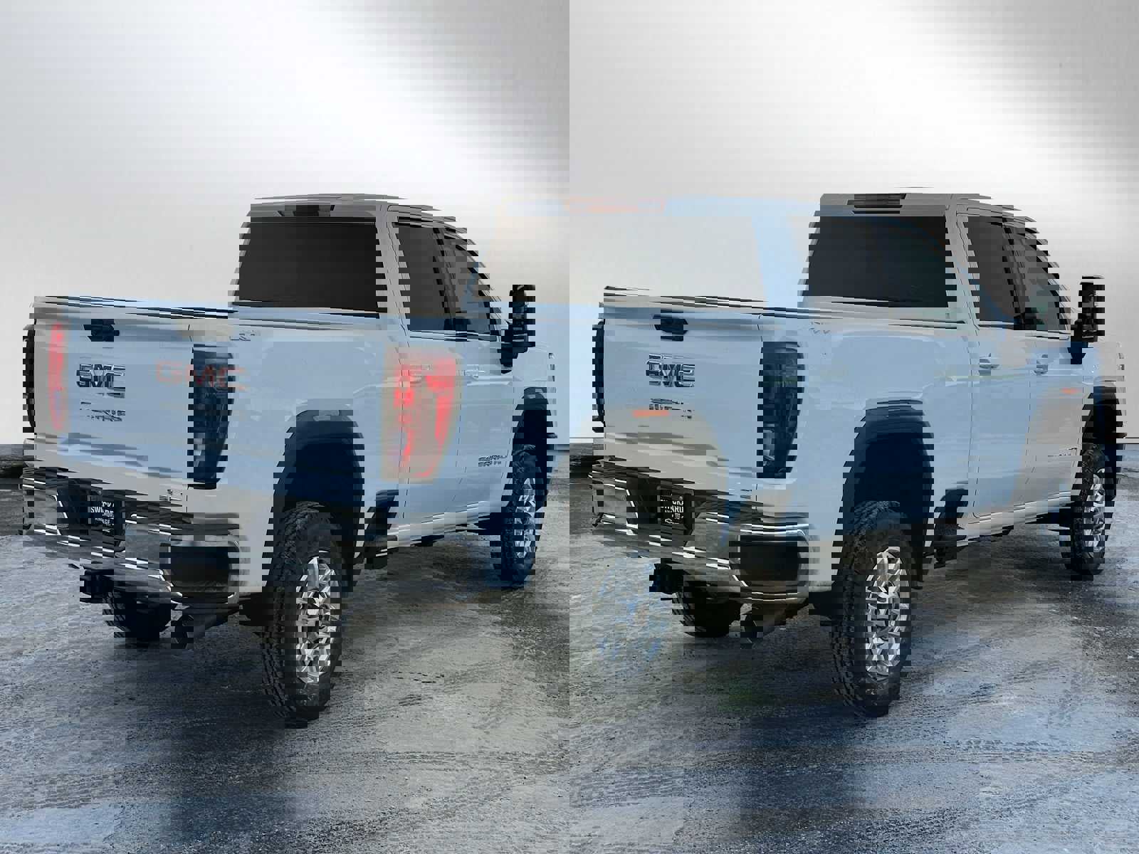 New 2026 GMC Sierra 2500 SLE w/ SLE Convenience Package image 3