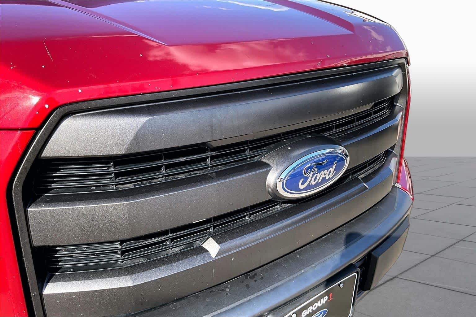 Used 2015 Ford F150 Lariat RWD image 31
