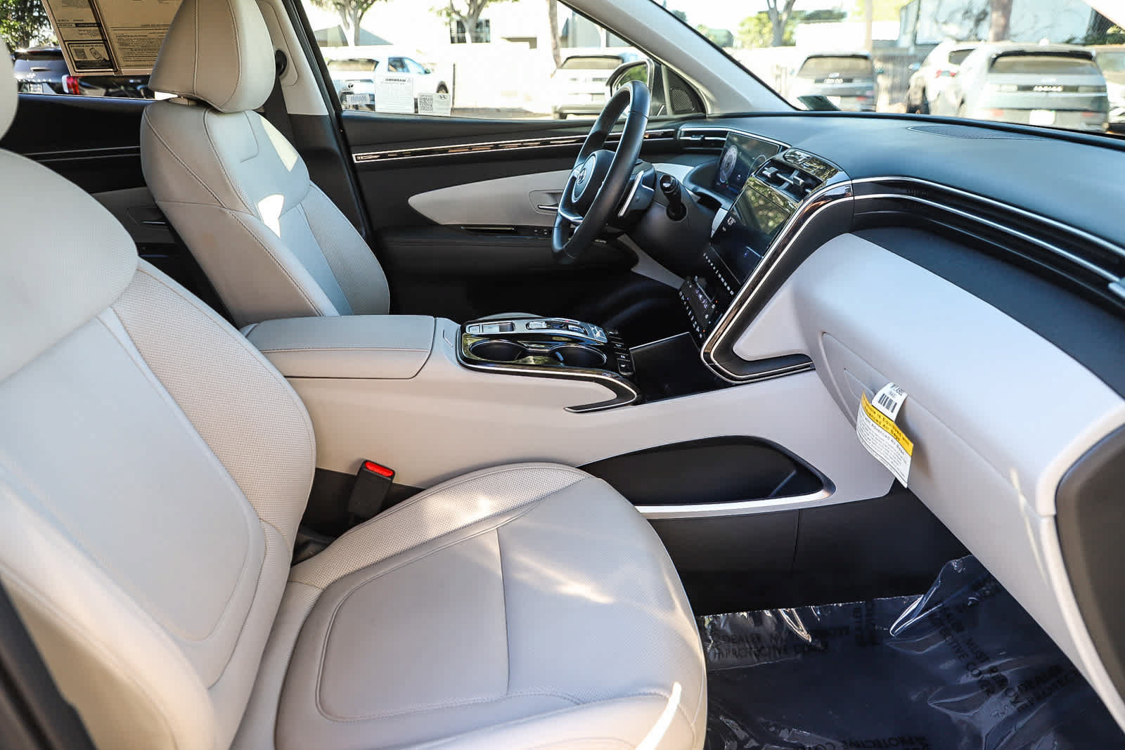 Certified 2024 Hyundai Tucson SEL AWD/4WD image 16