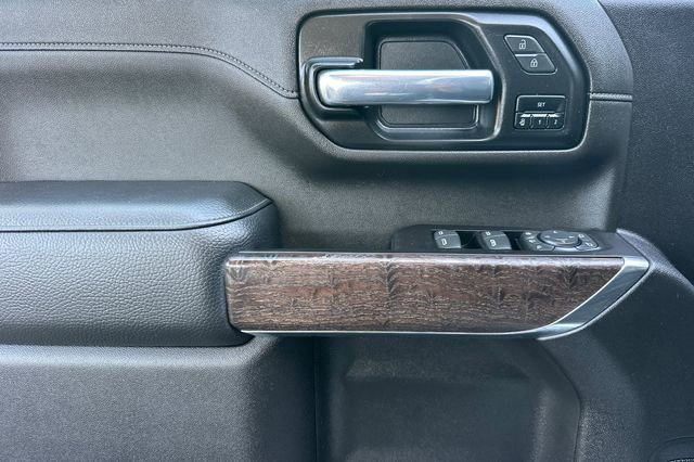 Used 2022 GMC Sierra 3500 Denali w/ Denali Ultimate Package AWD/4WD image 11