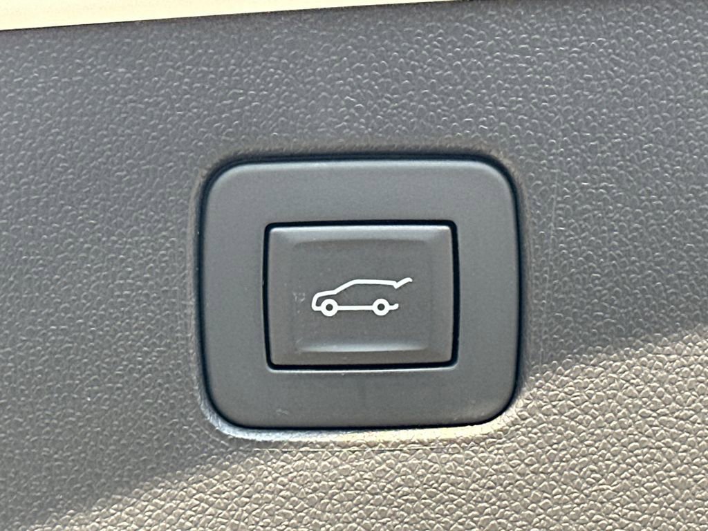 Certified 2024 Buick Envista Preferred w/ Convenience I Package image 19