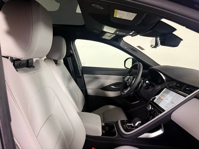 Certified 2024 Jaguar E-PACE R-Dynamic SE image 35