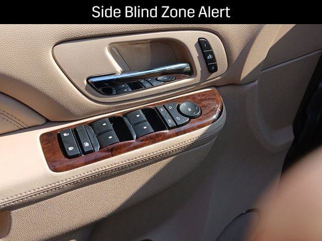 Used 2014 Cadillac Escalade Luxury image 22