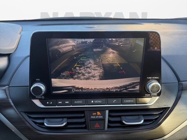 Used 2025 Nissan Altima 2.5 SV image 17