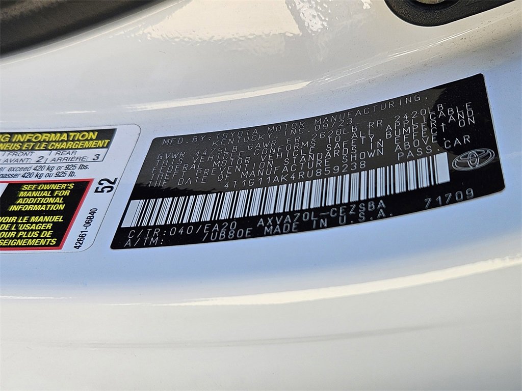 Used 2024 Toyota Camry SE image 16