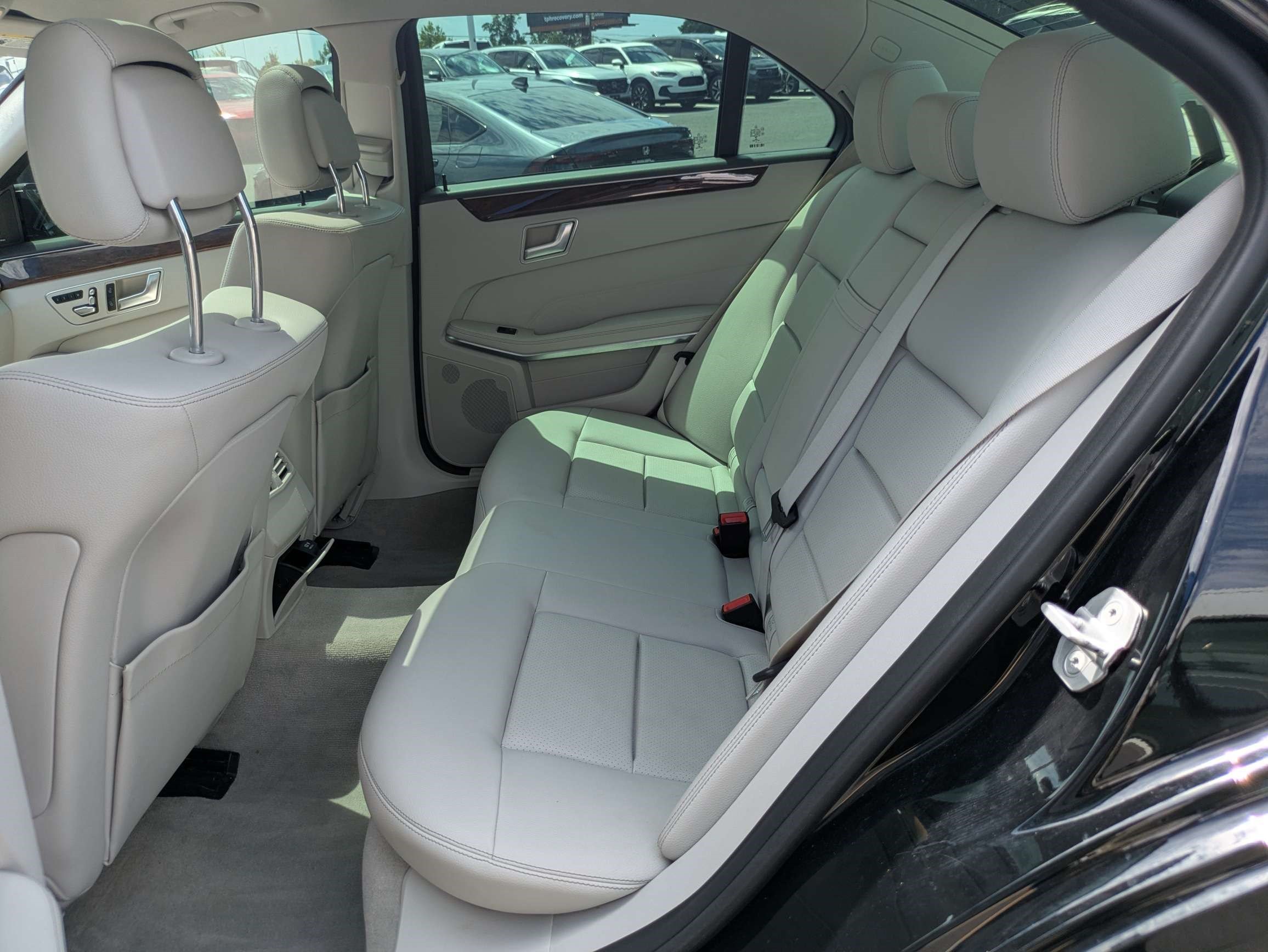 Used 2016 Mercedes-Benz E 350 Sedan image 21