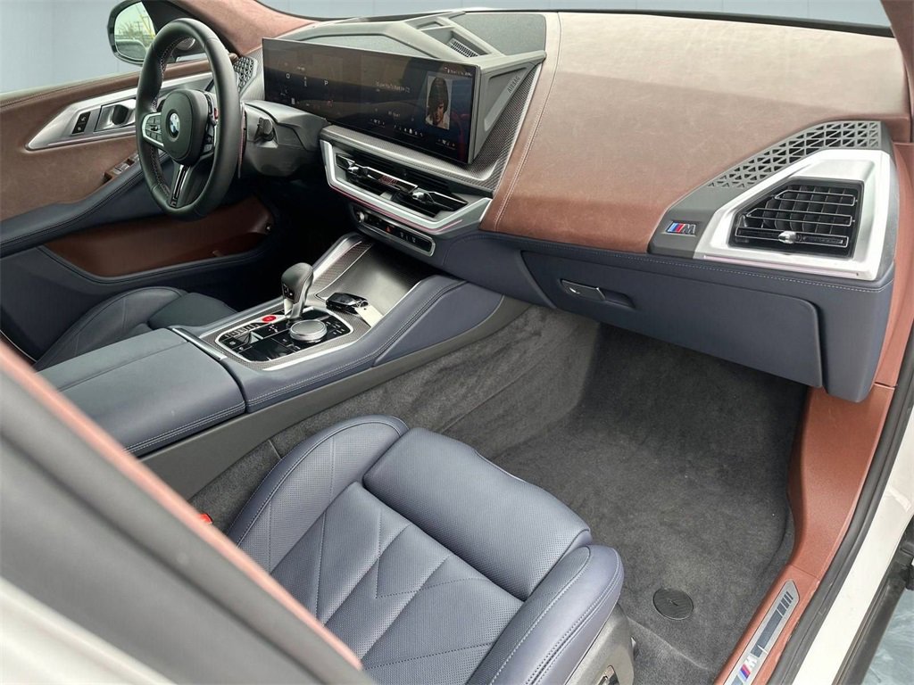 Used 2026 BMW XM Label Red image 6