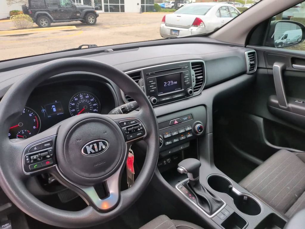 Used 2017 Kia Sportage LX w/ LX Popular Package FWD image 30