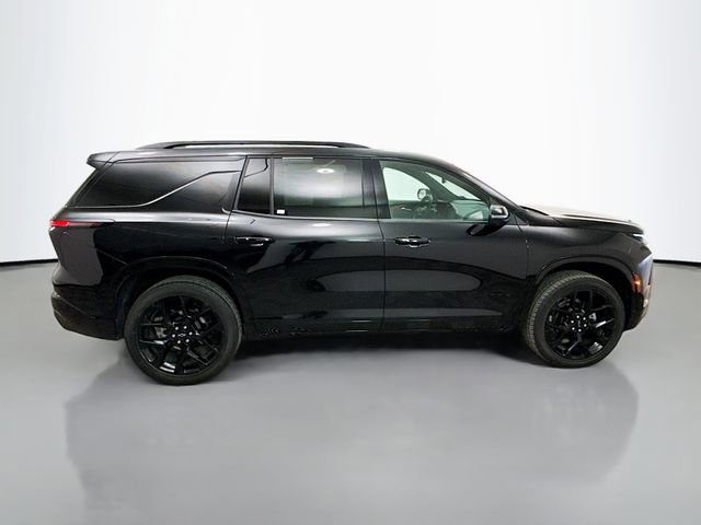 Used 2024 Chevrolet Traverse RS image 11