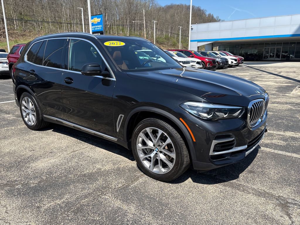 Used 2022 BMW X5 xDrive40i w/ Premium Package AWD/4WD image 13