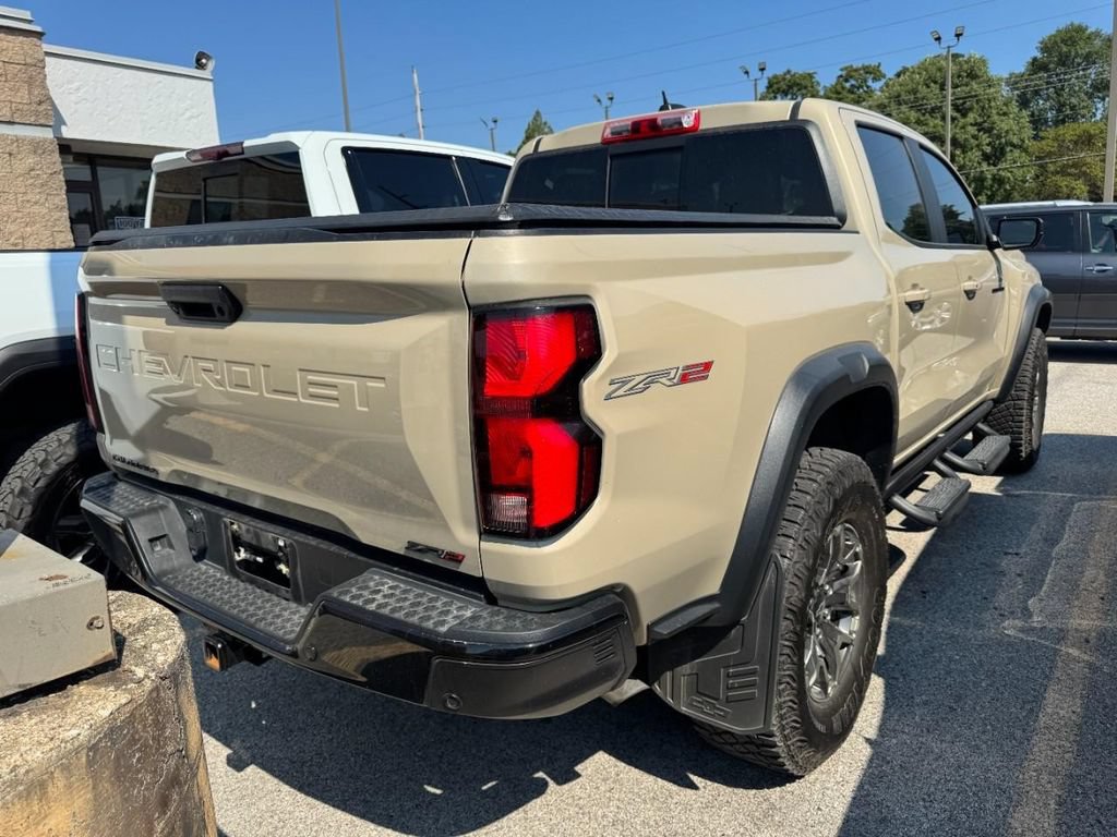 Used 2023 Chevrolet Colorado ZR2 w/ ZR2 Convenience Package III AWD/4WD image 9