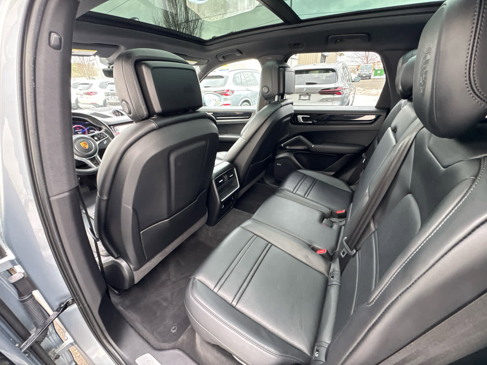 Used 2021 Porsche Cayenne image 13