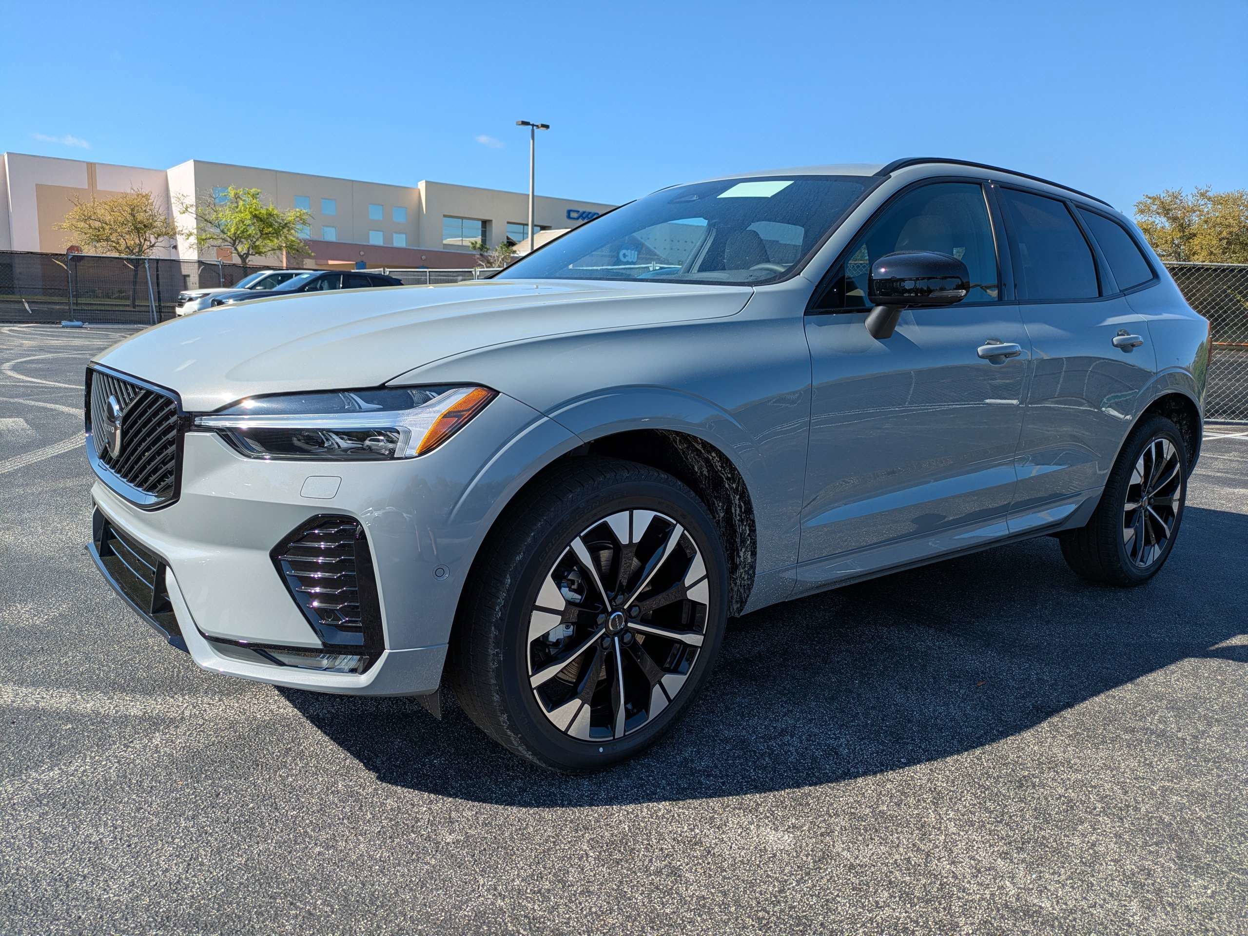 New 2026 Volvo XC60 B5 Plus w/ Protection Package Premier image 8