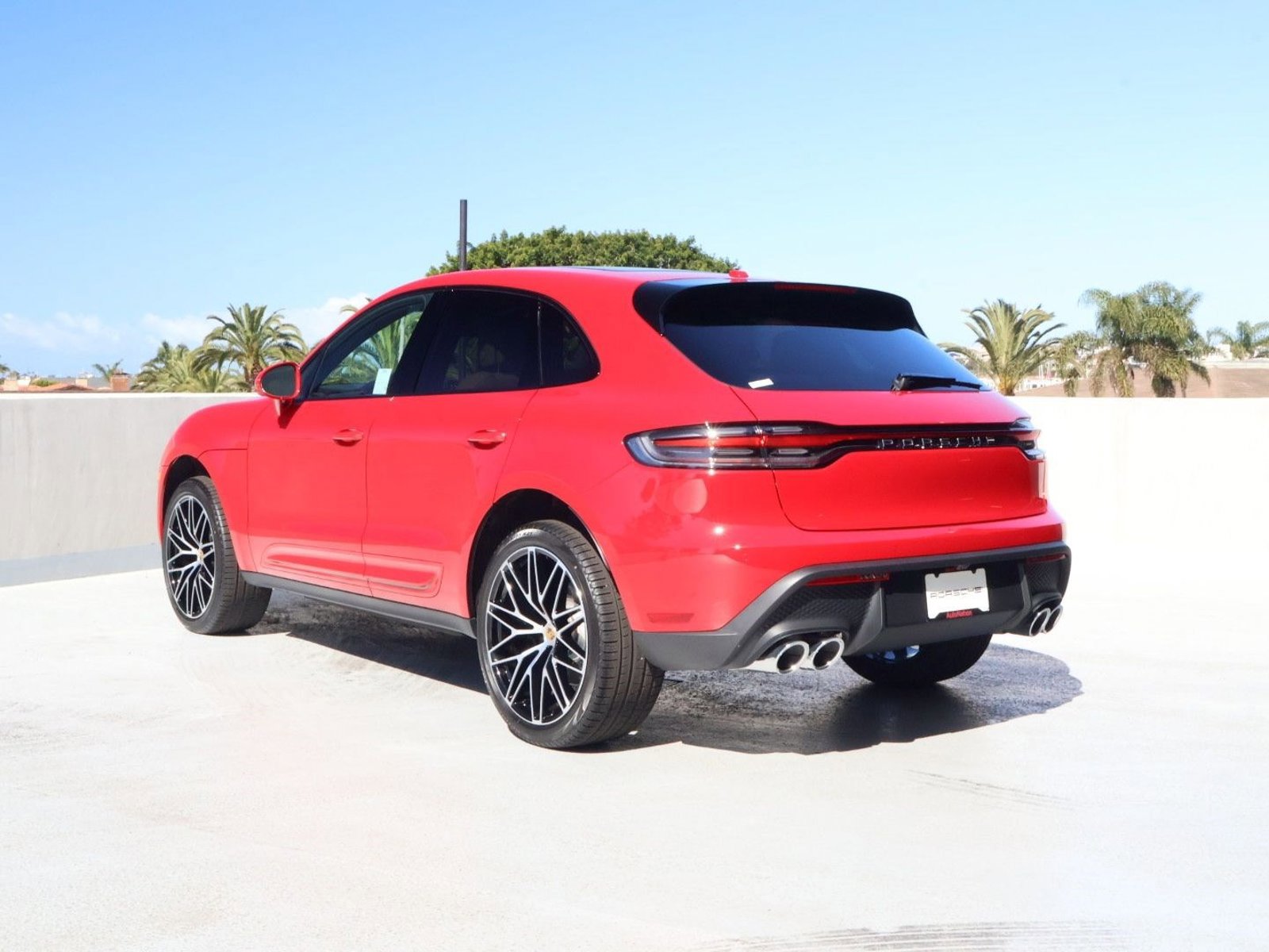New 2026 Porsche Macan AWD/4WD image 3