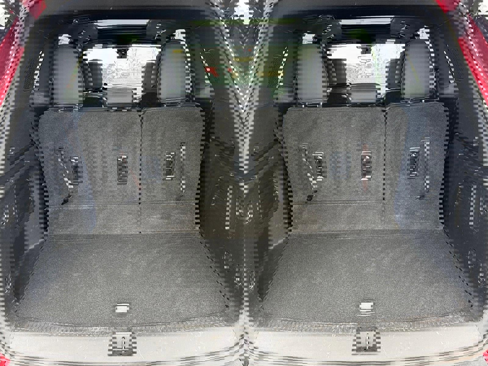 Used 2025 GMC Acadia AT4 w/ Super Cruise Package image 3