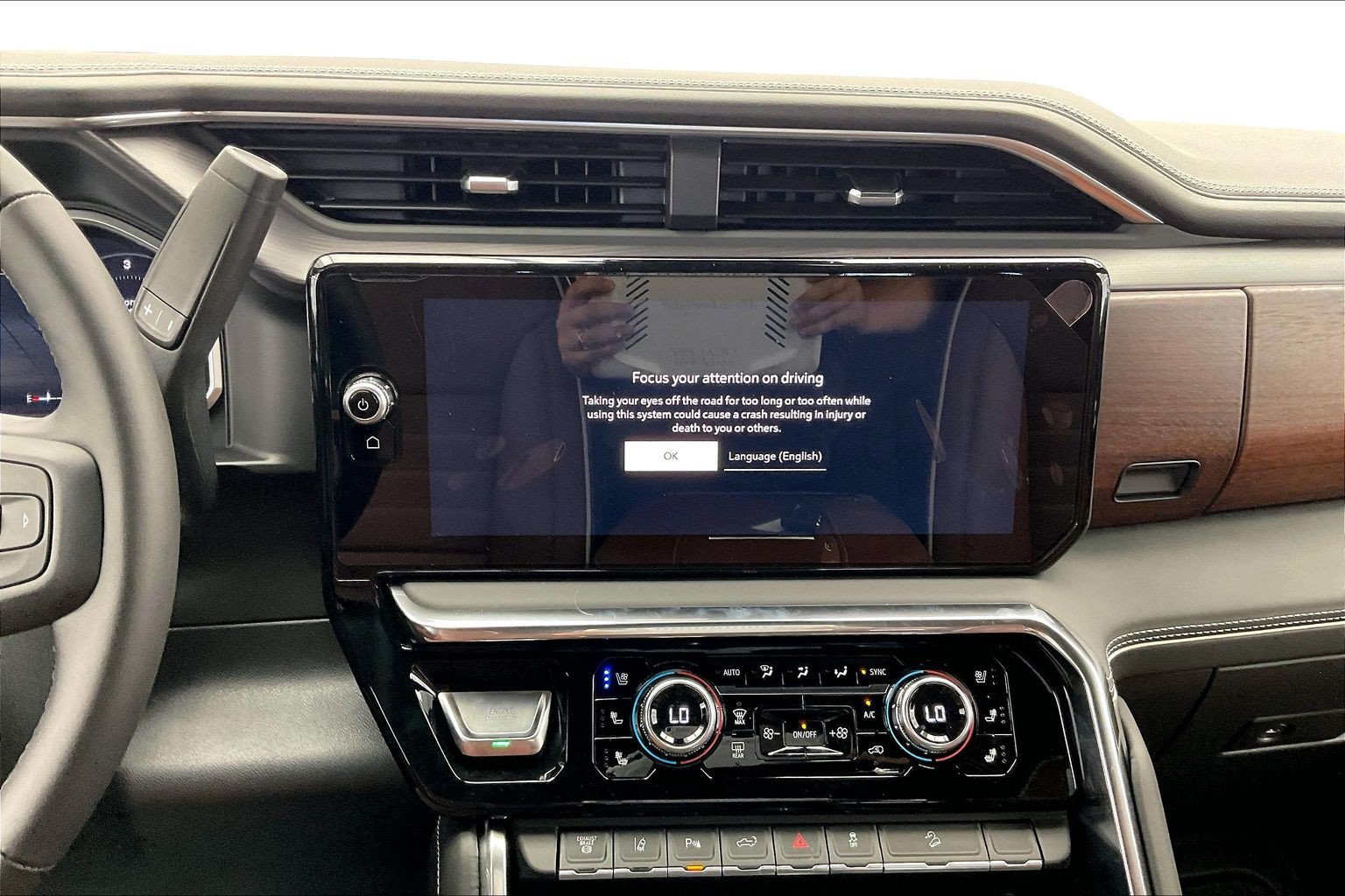 New 2026 GMC Sierra 3500 Denali Ultimate AWD/4WD image 7