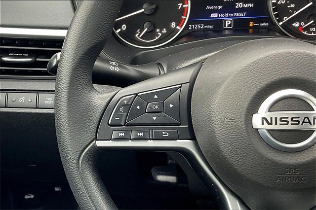 Used 2022 Nissan Altima 2.5 SV image 18