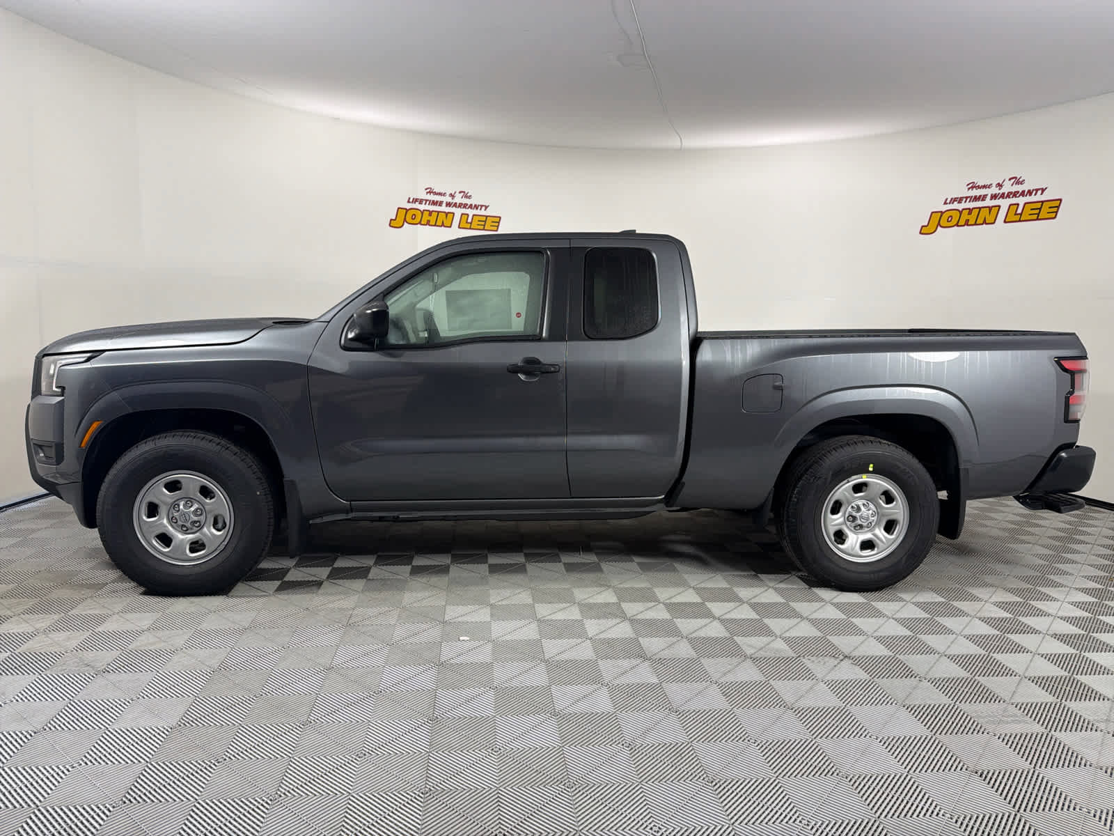 New 2026 Nissan Frontier S image 2