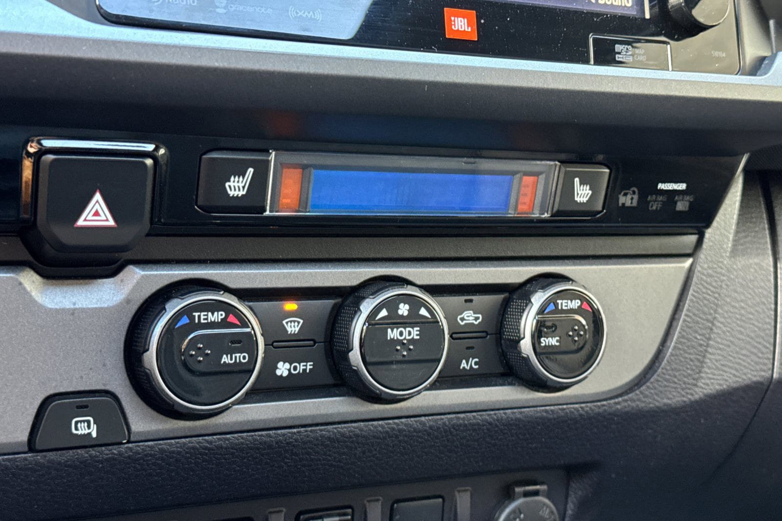 Used 2017 Toyota Tacoma TRD Off-Road RWD image 17