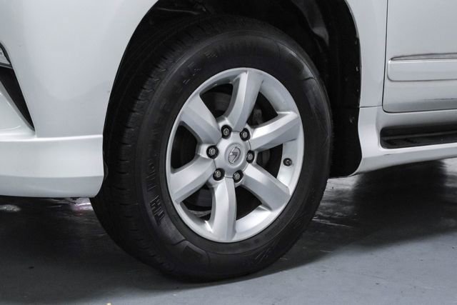 Used 2015 Lexus GX 460 w/ Navigation Package image 50