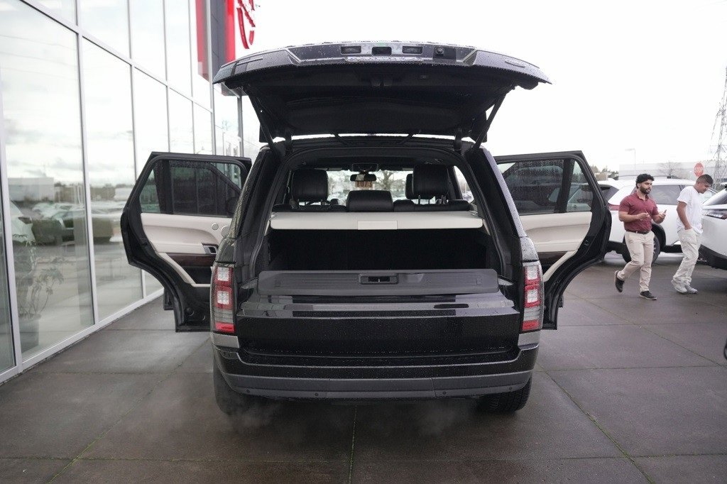 Used 2015 Land Rover Range Rover Supercharged image 5