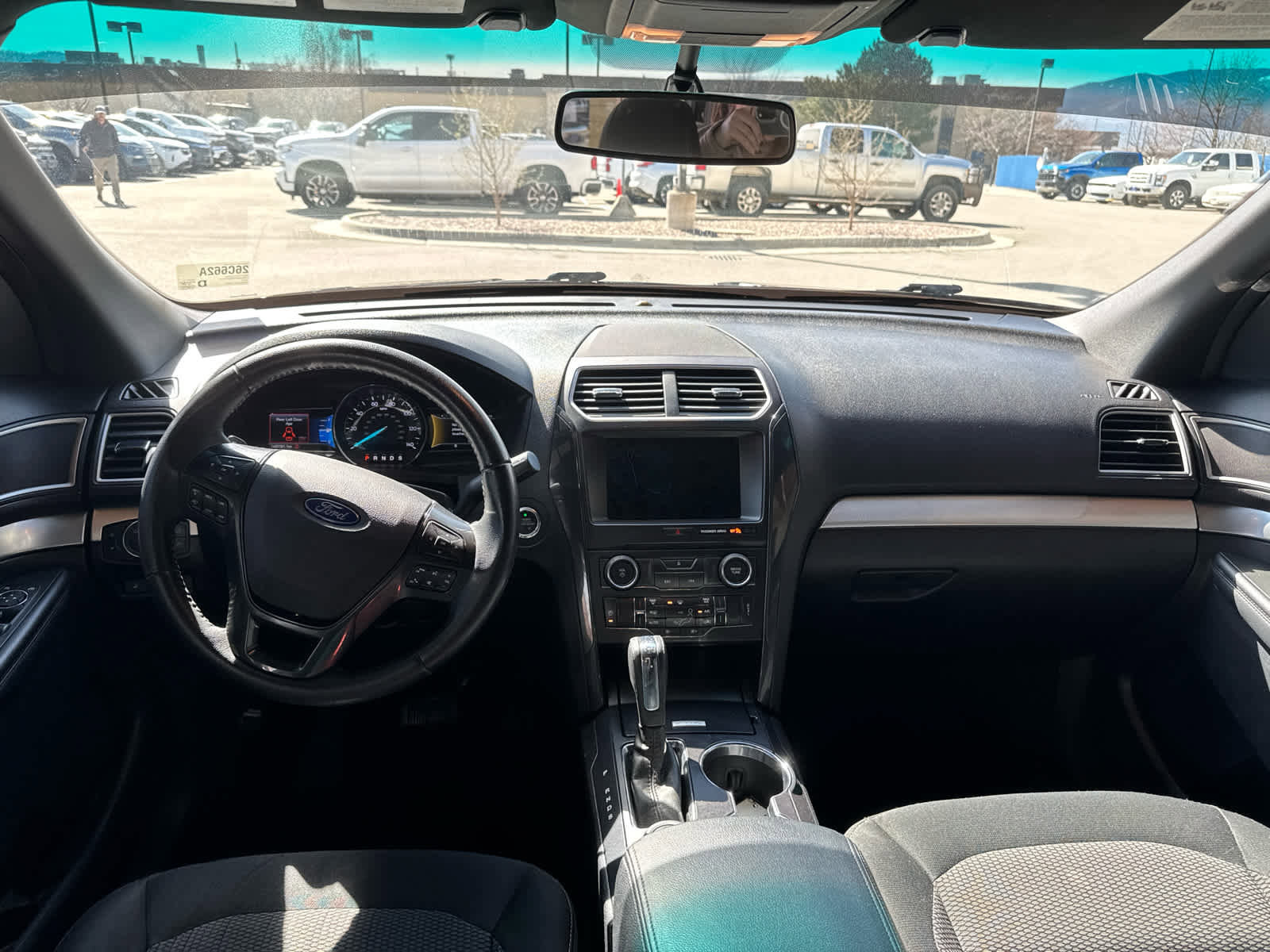 Used 2017 Ford Explorer XLT w/ Equipment Group 201A image 32