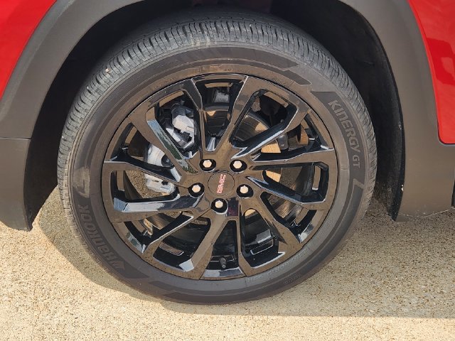 Used 2024 GMC Terrain SLE w/ Elevation Edition FWD image 10
