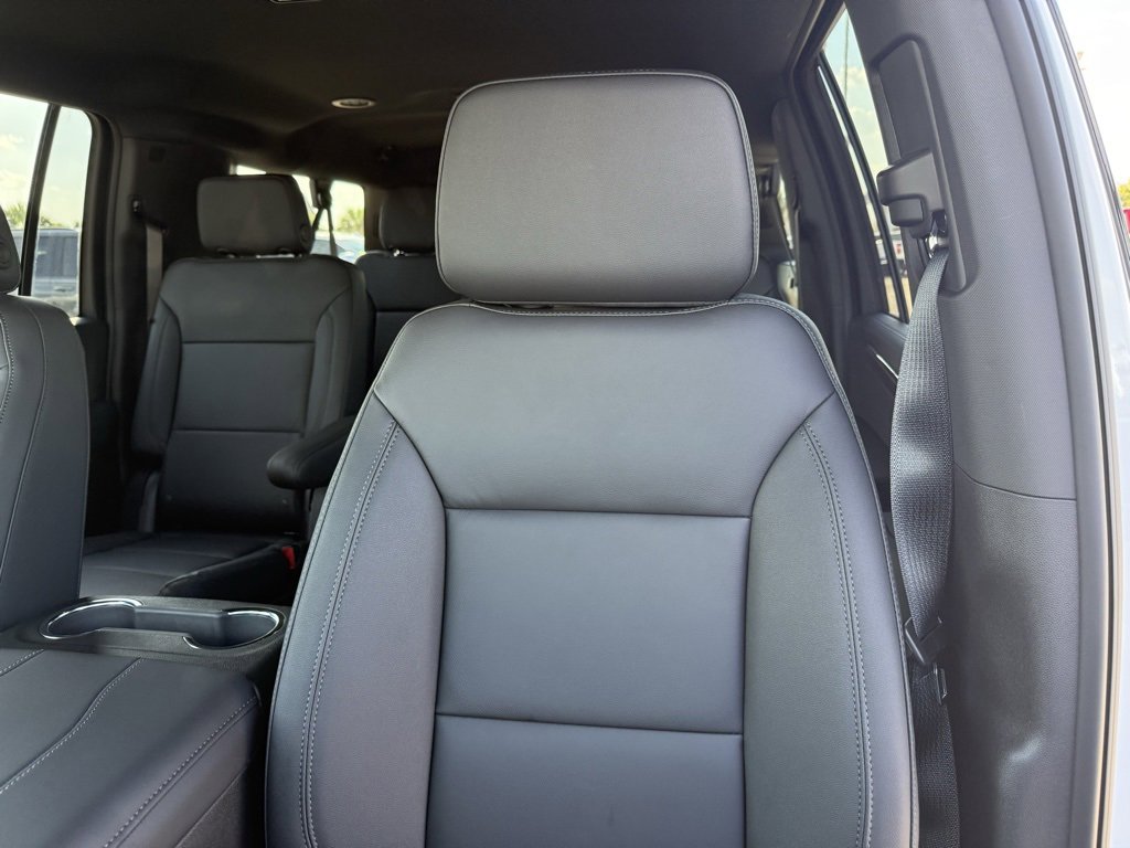 New 2026 Chevrolet Suburban LT w/ Comfort Package image 22
