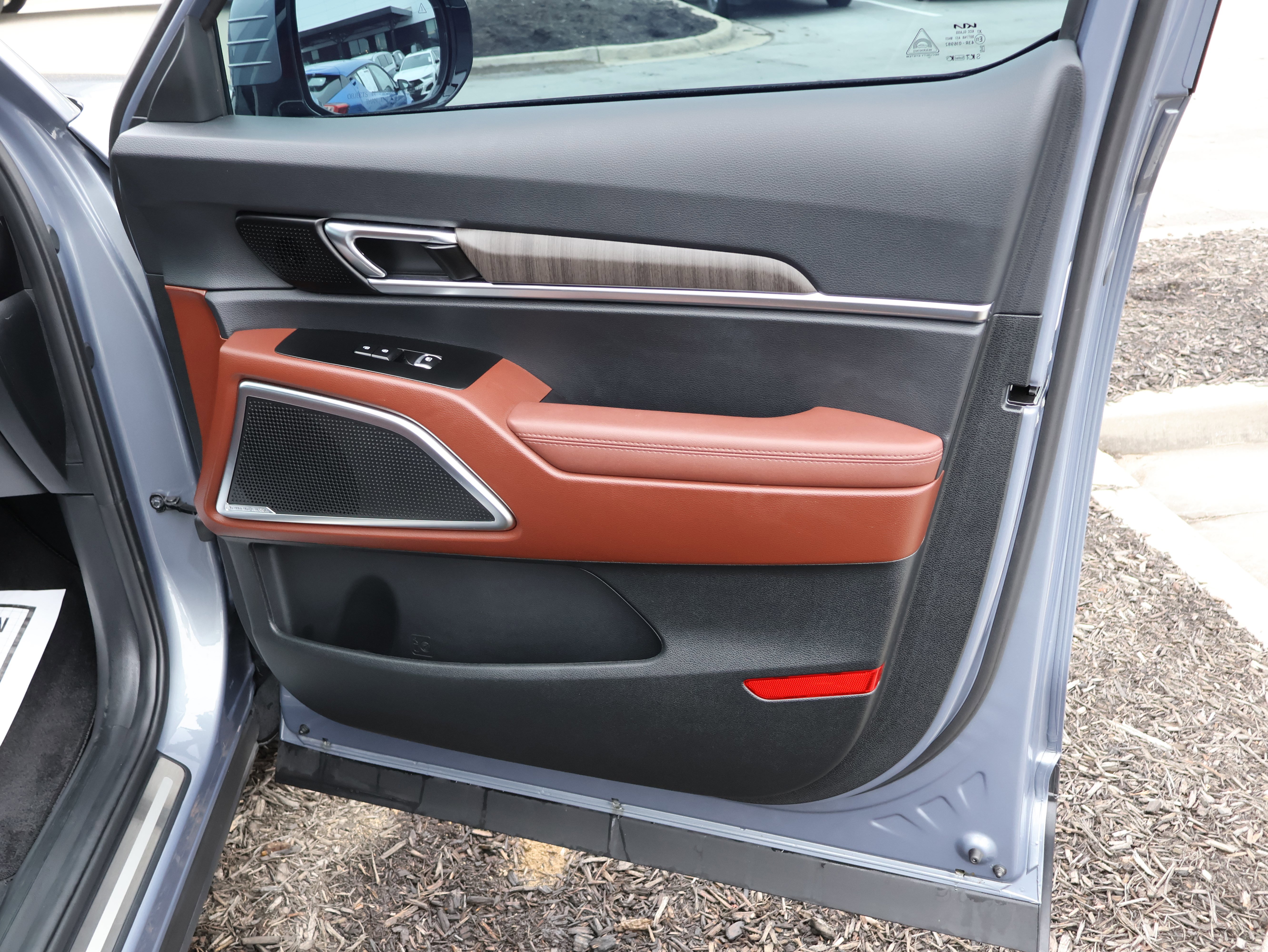 Used 2024 Kia Telluride SX image 7