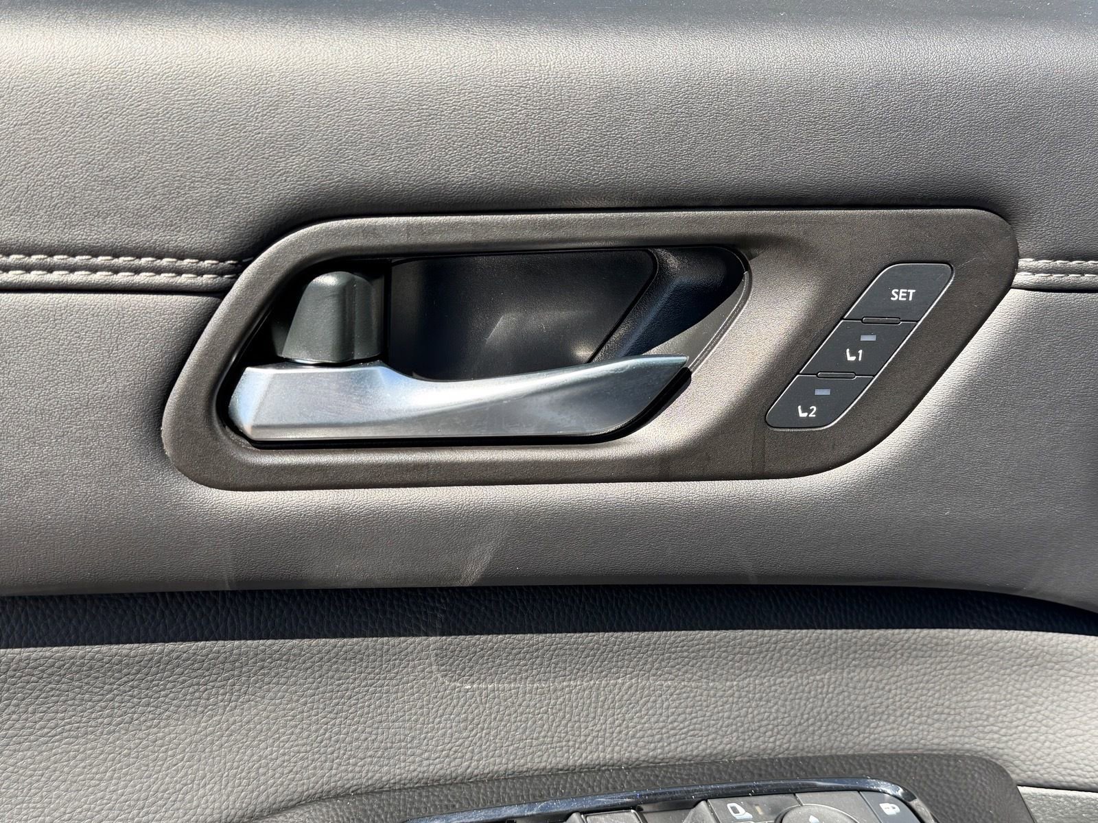 New 2026 Nissan Pathfinder Platinum AWD/4WD image 27