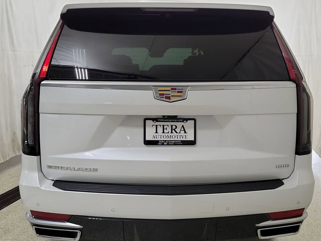 Used 2023 Cadillac Escalade Premium Luxury w/ LPO, Floor Liner Package AWD/4WD image 4
