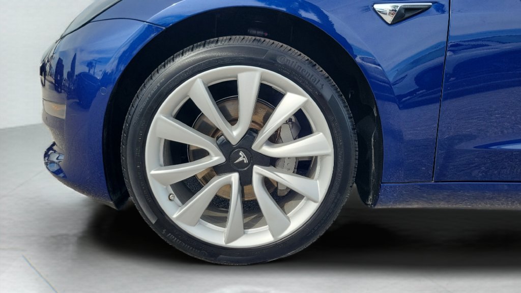 Used 2018 Tesla Model 3 Long Range RWD image 26