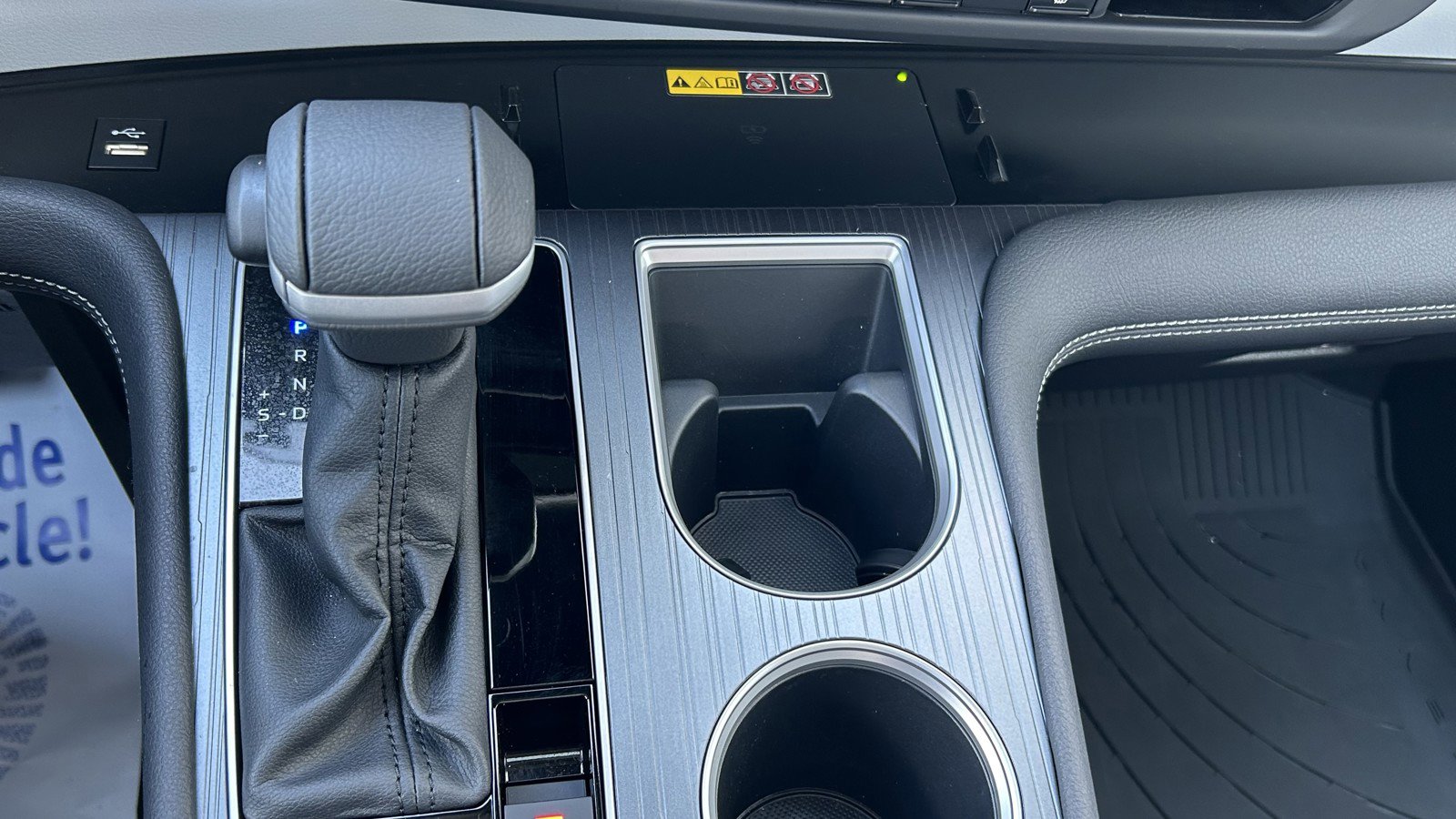 Used 2025 Toyota Sienna XLE w/ XLE Plus Package image 30