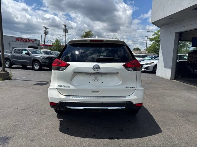 Used 2017 Nissan Rogue SL w/ SL Premium Package AWD/4WD image 3