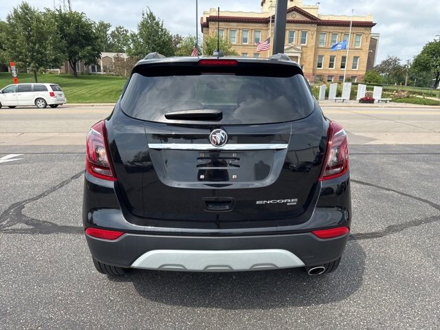 Used 2022 Buick Encore Preferred w/ Safety Package image 4