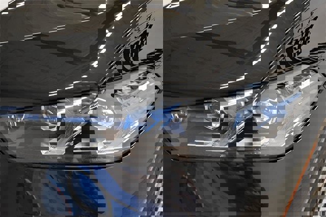 New 2026 BMW X5 xDrive50e w/ Premium Package image 17