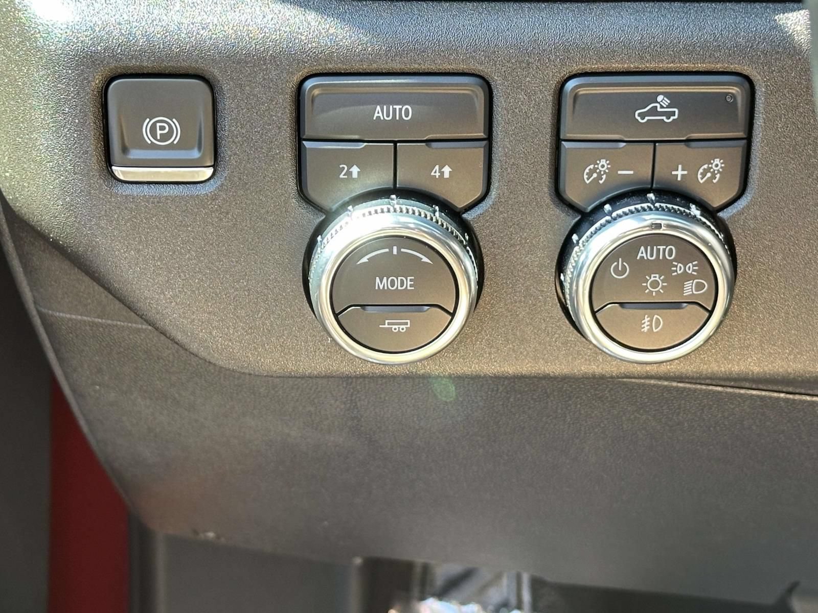 Certified 2024 GMC Sierra 1500 Elevation AWD/4WD image 17