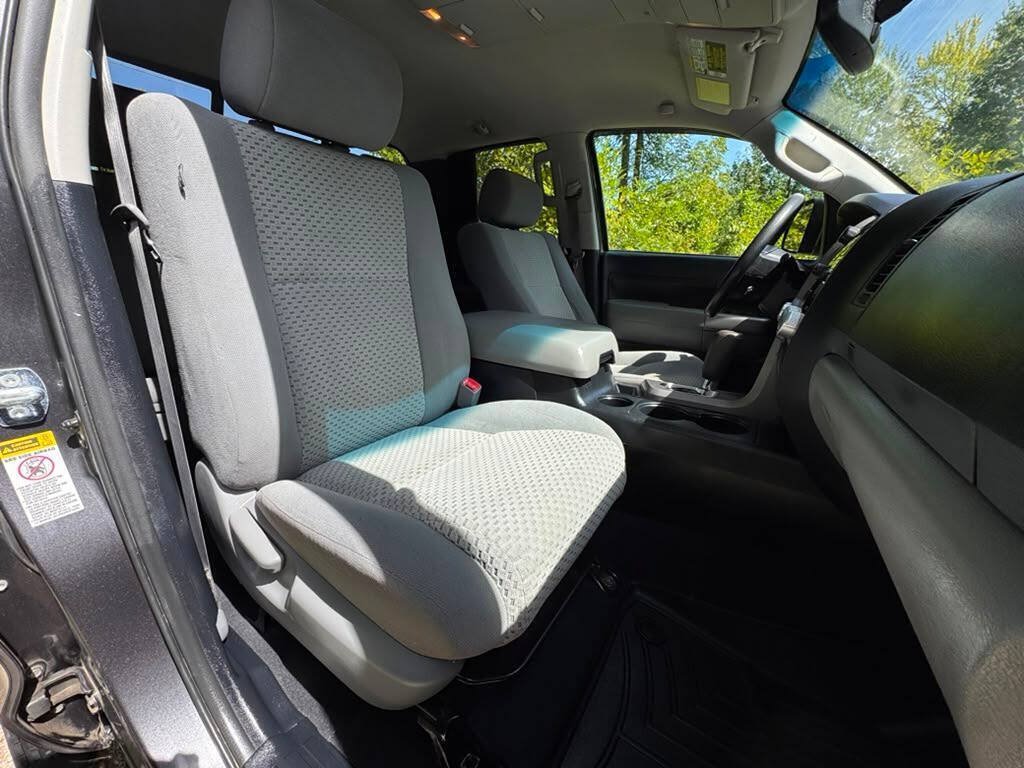 Used 2012 Toyota Tundra 4x4 Double Cab w/ SR5 Pkg image 13