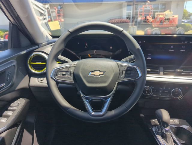 Used 2026 Chevrolet Trax LT w/ Driver Confidence Package image 16