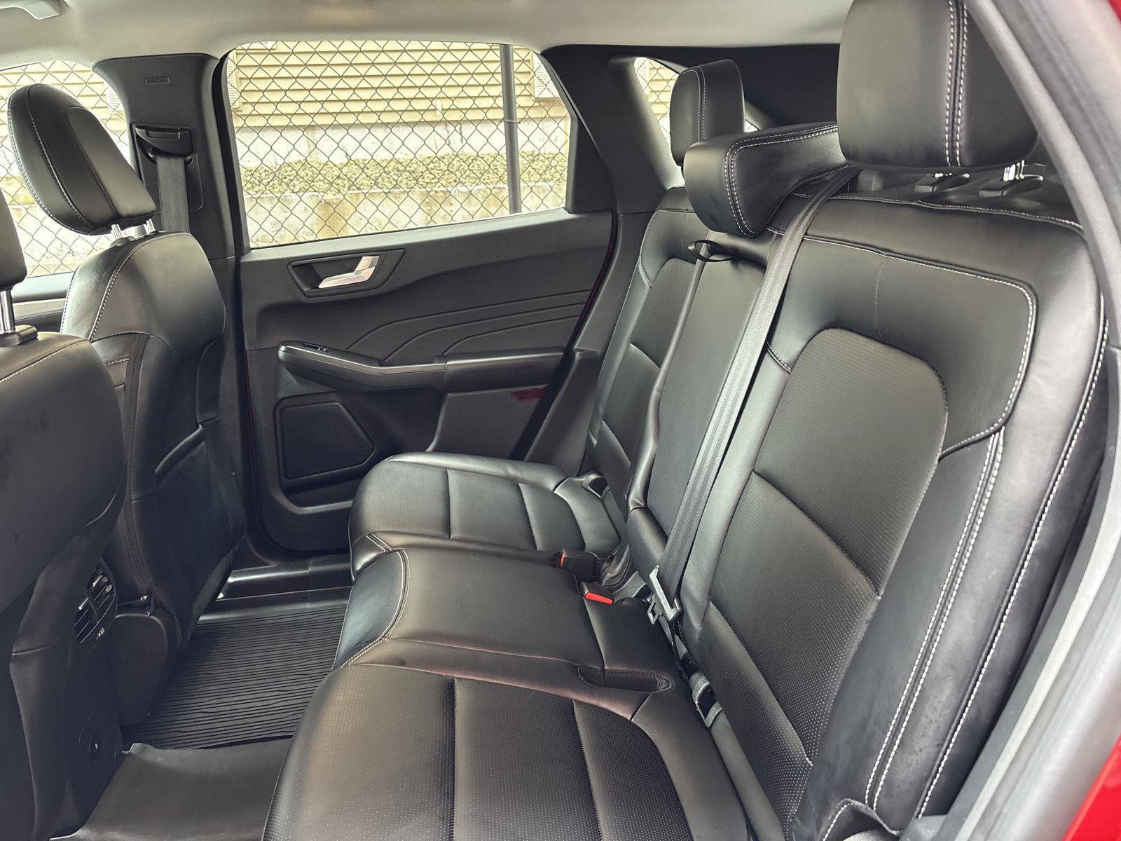 Used 2023 Ford Escape Platinum AWD/4WD image 19