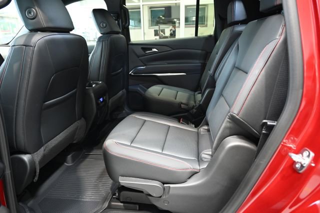 New 2026 Chevrolet Traverse Z71 w/ Driver Confidence Package AWD/4WD image 11