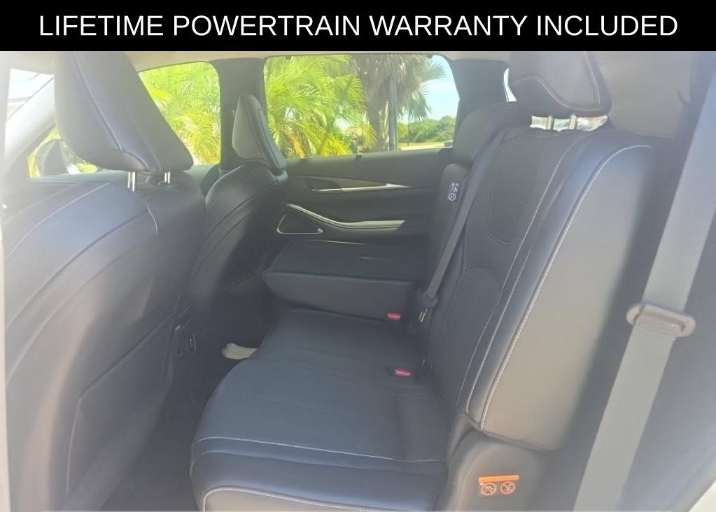 Certified 2023 INFINITI QX60 Sensory w/ Cargo Package AWD/4WD image 12
