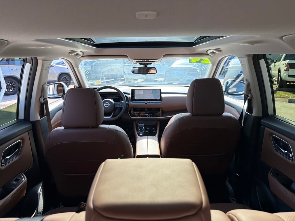 Used 2024 Nissan Rogue Platinum w/ Platinum Premium Package image 36